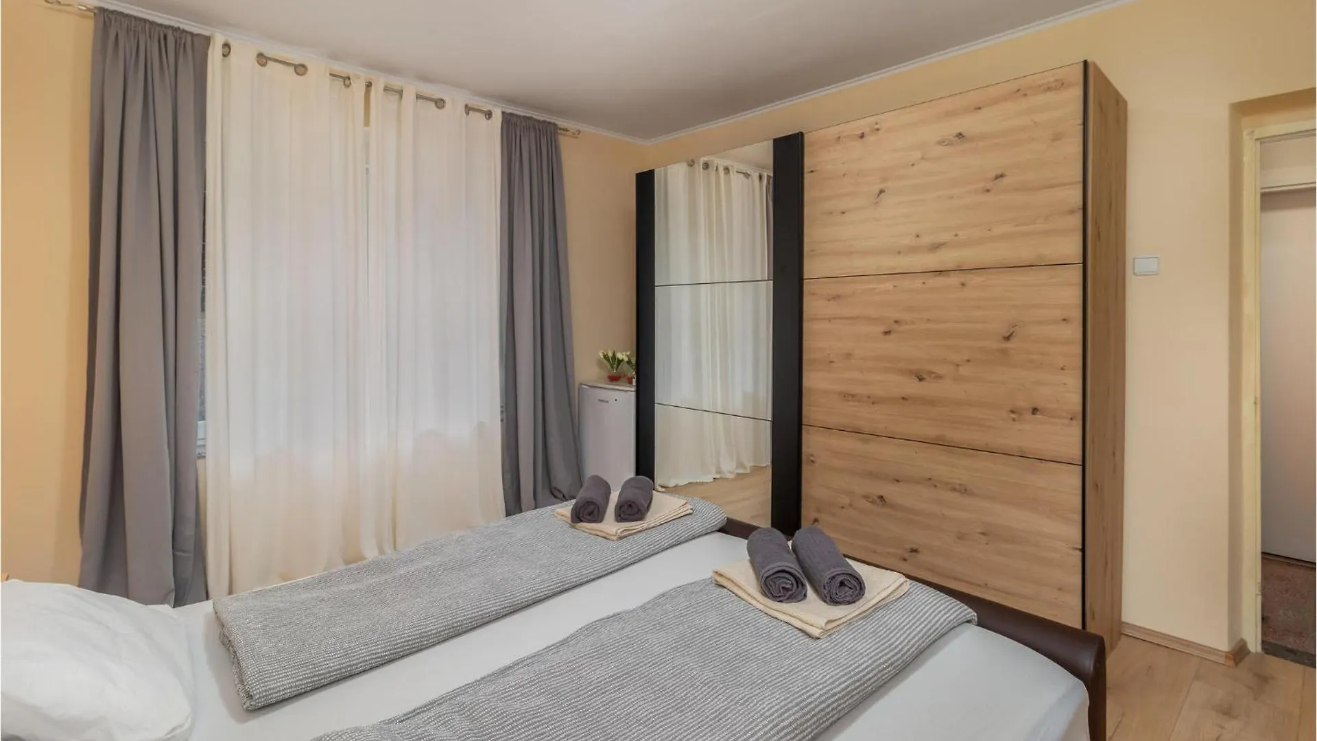 Cozy Apartment In Vrh Martinscice With Kitchen Kostrena